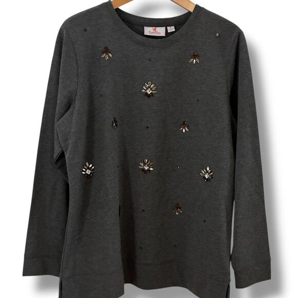 Quacker Factory Sweatshirt Sz Medium Cozy Chic Subtle Sparkle Holiday Casual - Picture 1 of 6